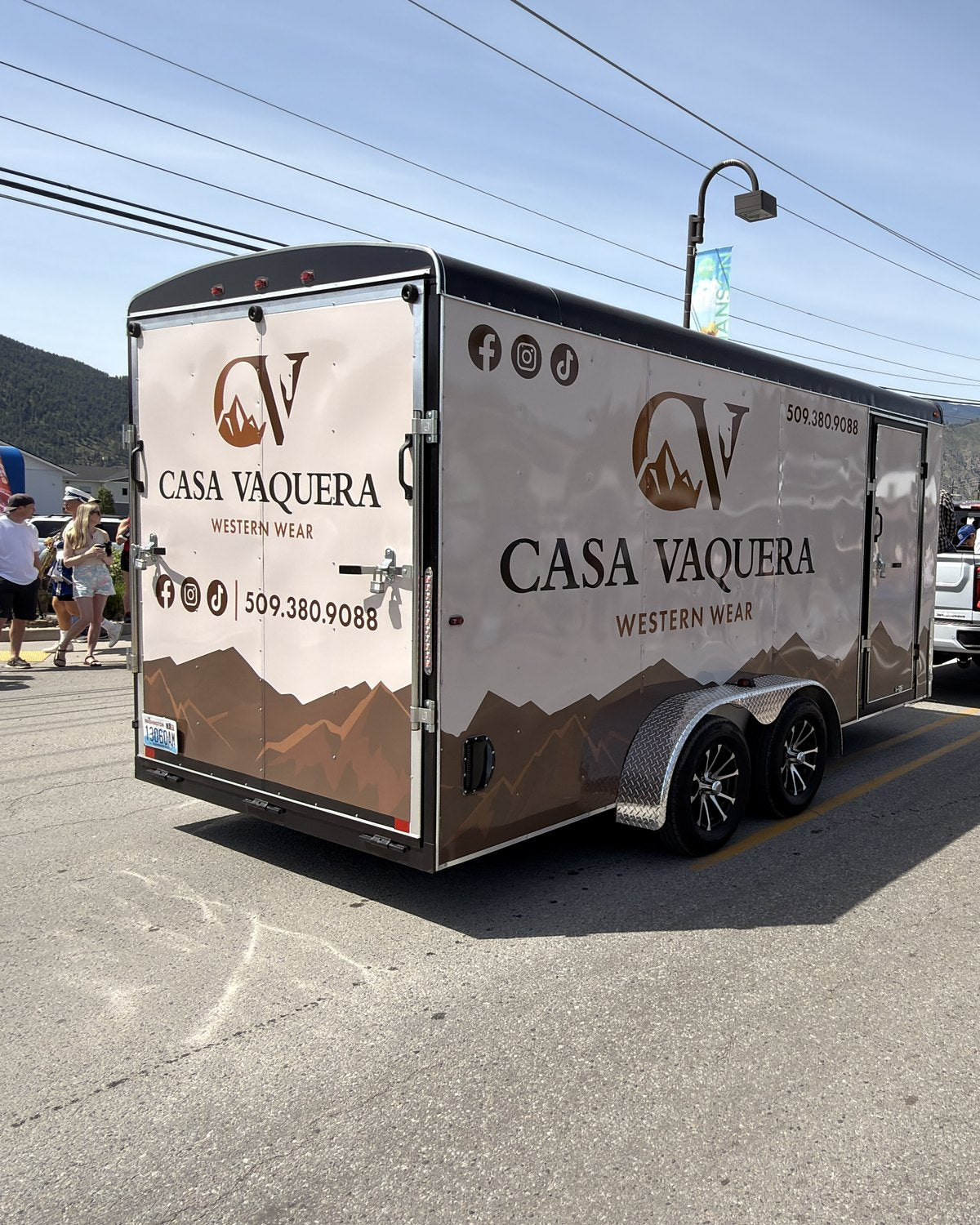 Manson Apple Blossom Parade · May 2026