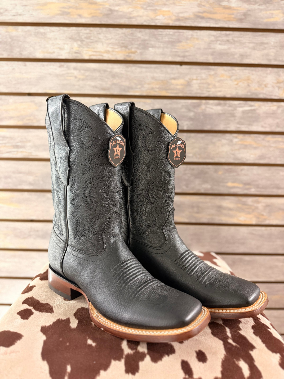 Los Altos Boots Men’s Rodeo Boot — Black, angle view